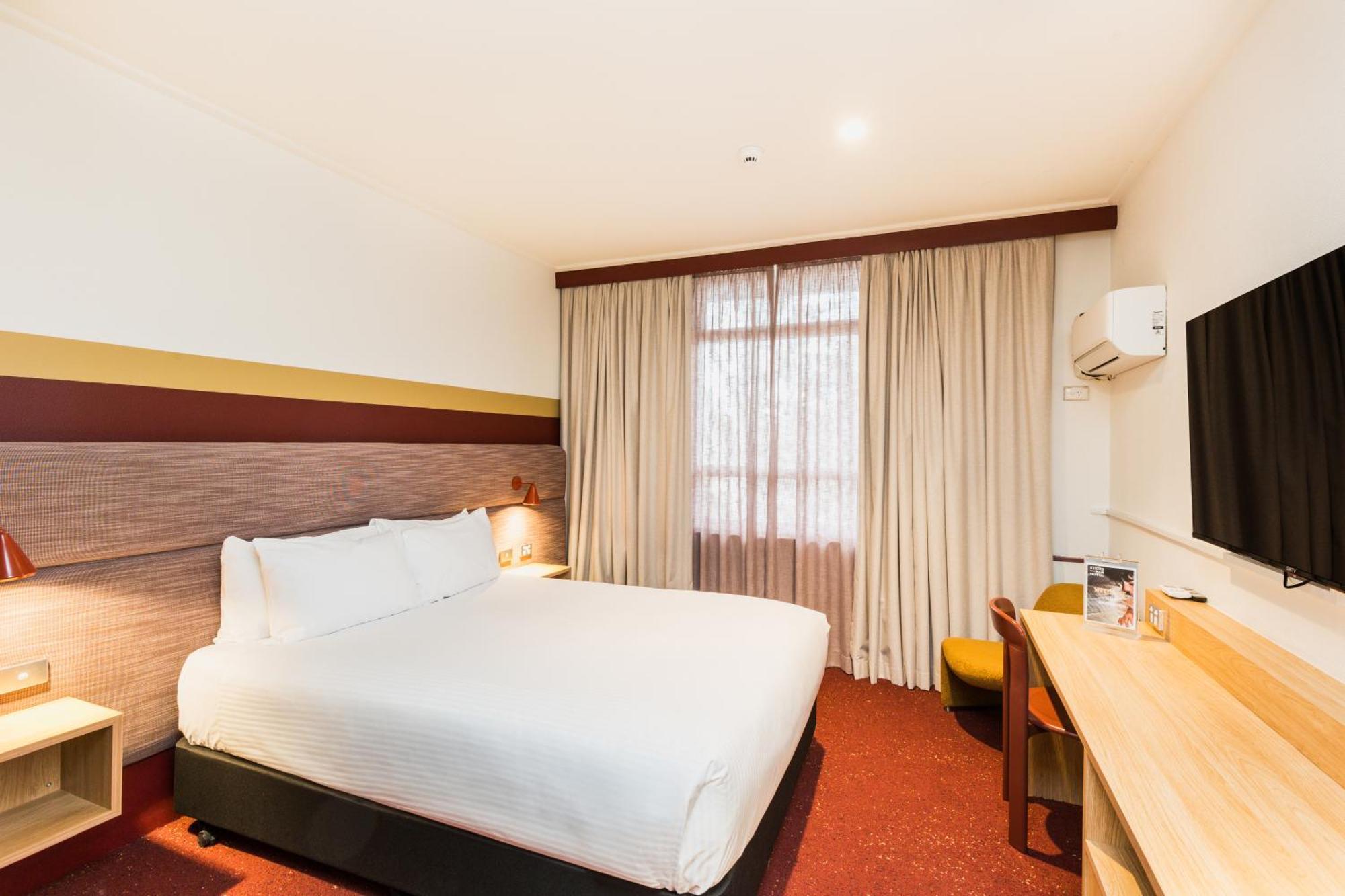 Statesman Hotel Canberra Exterior photo